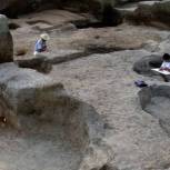 Китайские археологи обнаружили кластер древних захоронений